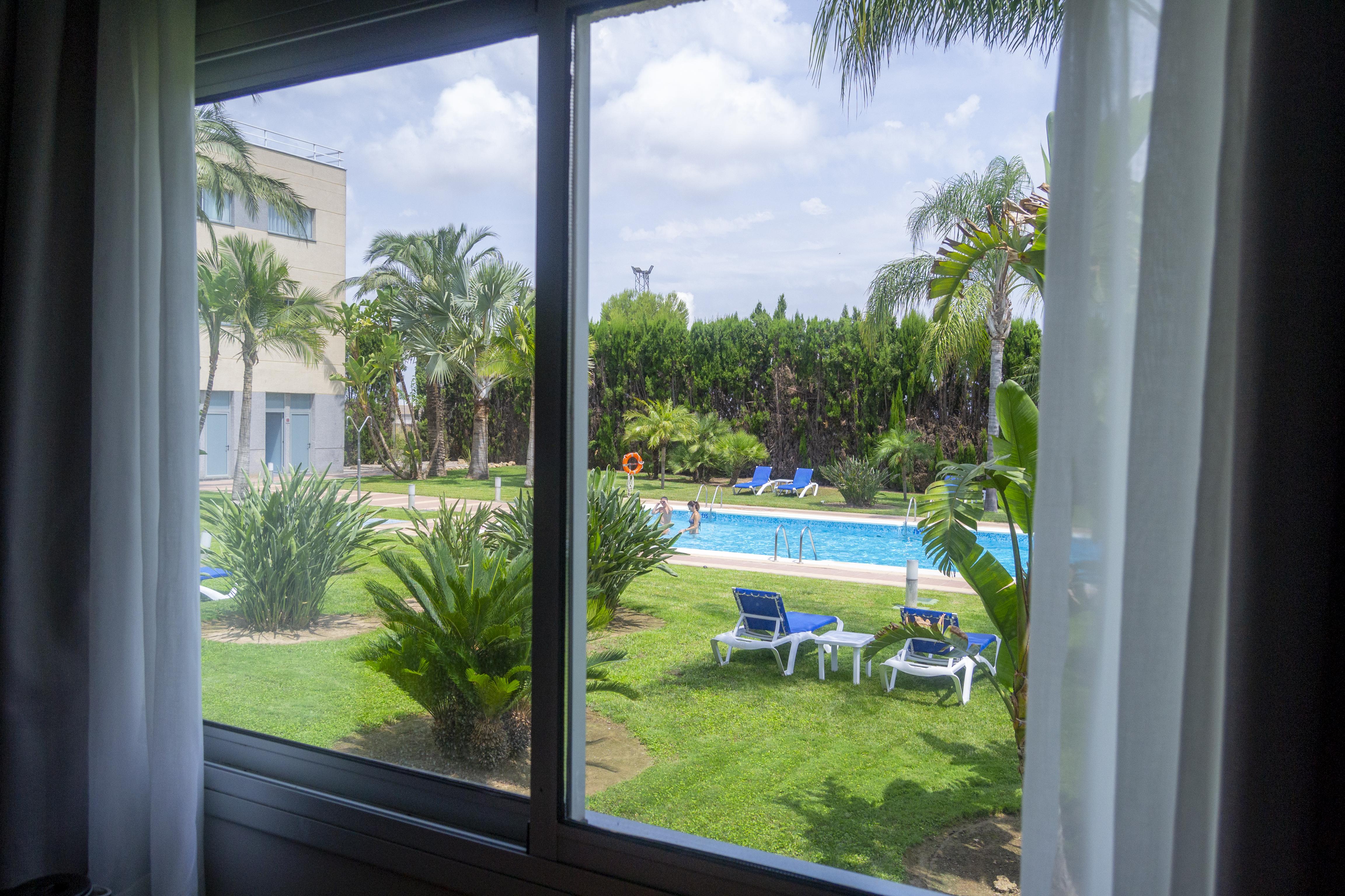 Ramada By Wyndham Valencia Almussafes Hotel Kültér fotó