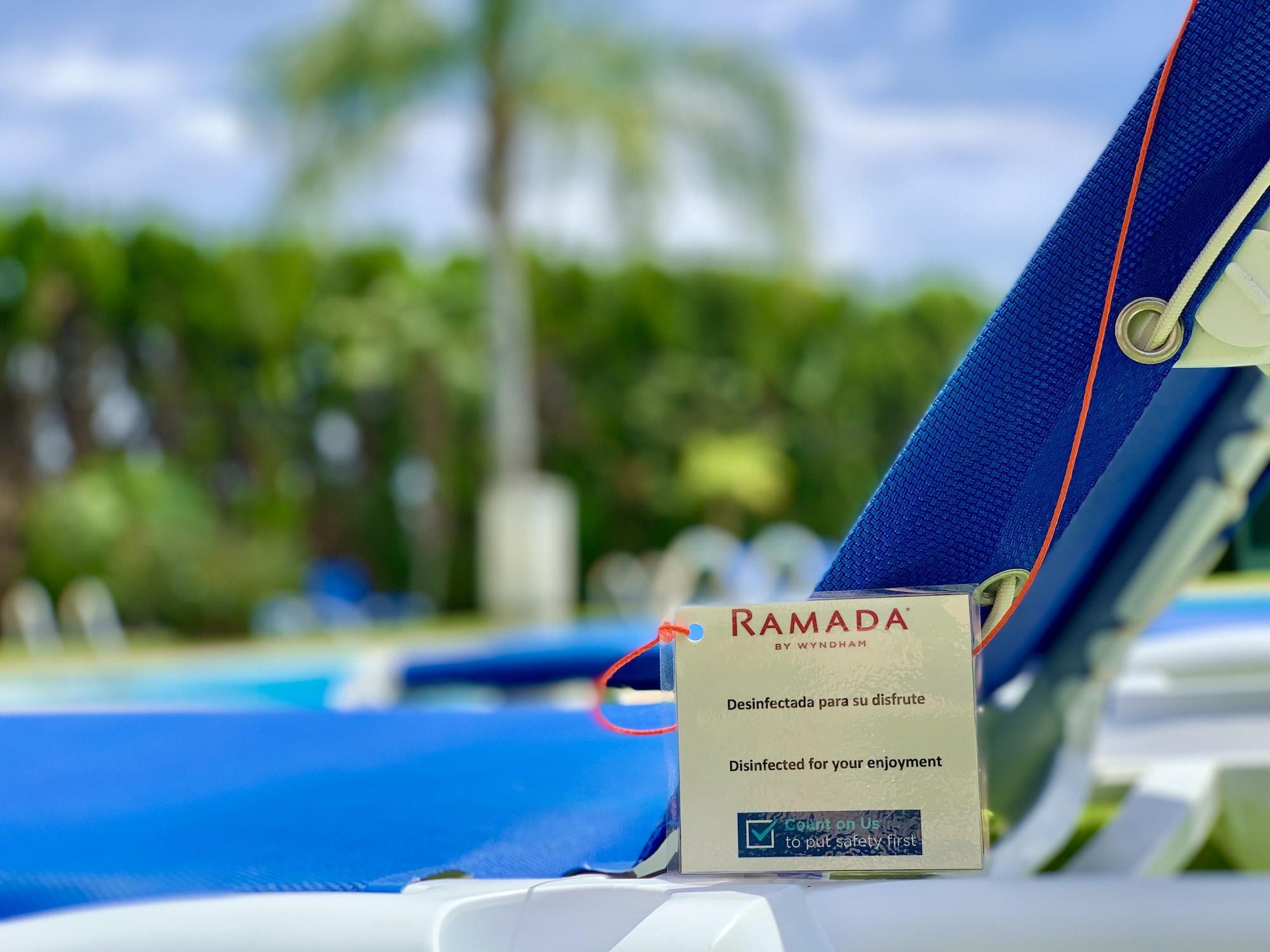Ramada By Wyndham Valencia Almussafes Hotel Kültér fotó