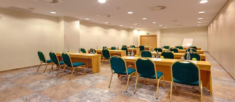 Ramada By Wyndham Valencia Almussafes Hotel Kültér fotó